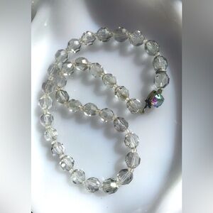 Vintage glass beaded irredecent necklace